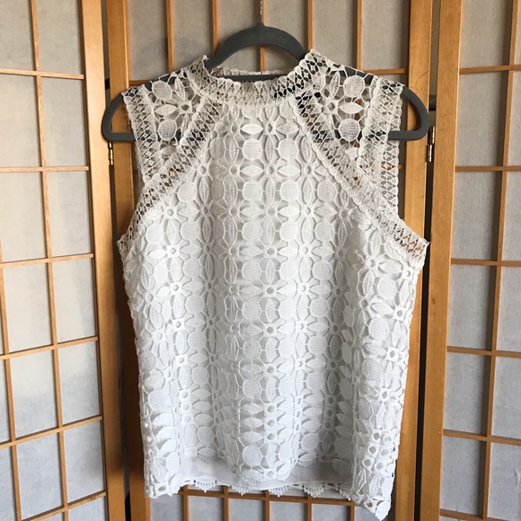 Laundry By Shelli Segal Tops - Laundry by Shelli Segal Lined Lace Sleeveless Top